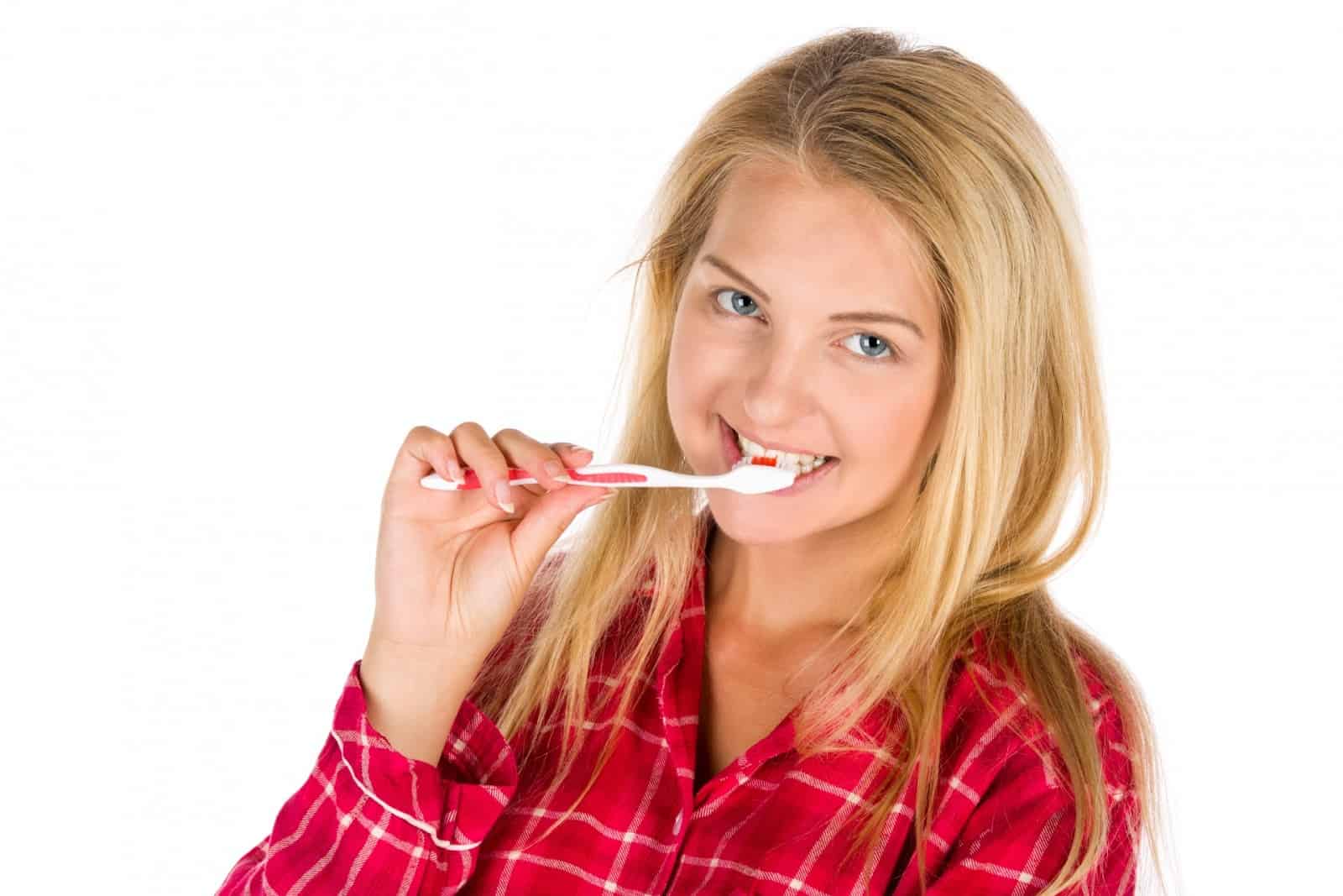 9 Common Tooth Brushing Mistakes To Avoid Elko Dental Specialists Elko Dental Specialists